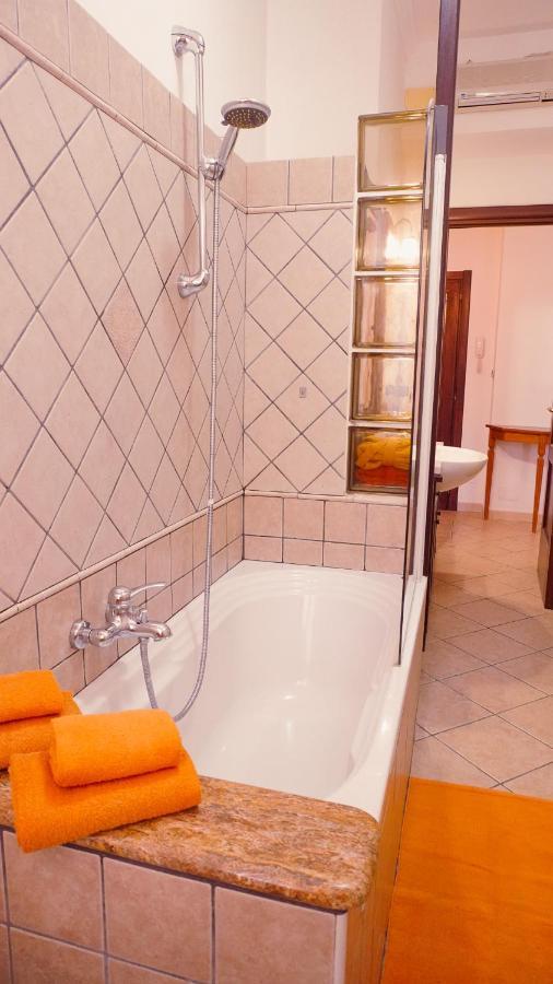 Pm 12 Via Achille Grandi Holiday home